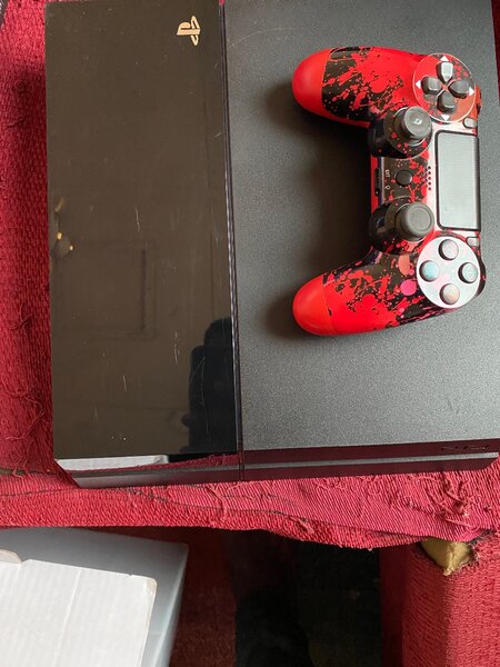 PS4 with 1 controller and 1 CD for sale