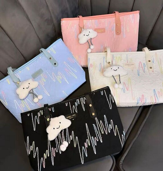 Sac cabas avec nuage