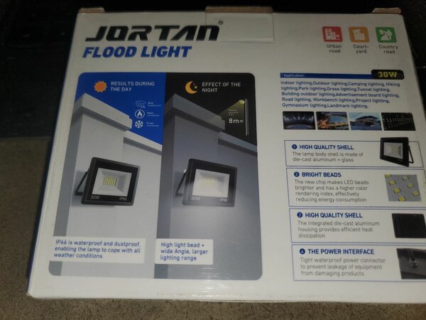 Projecteur LED extérieur 30W