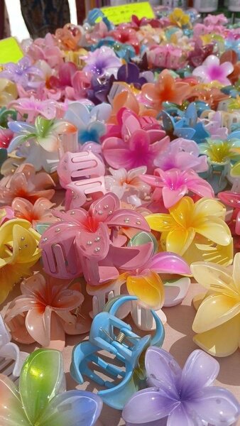 Griffe cheveux en fleurs