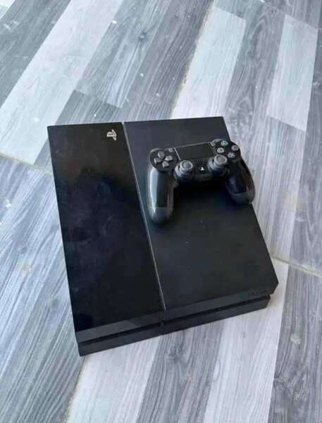 PS4 STANDARD CONSOLE