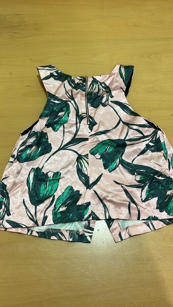 PINK SILK RIVER ISLAND TOP ( UK 12)