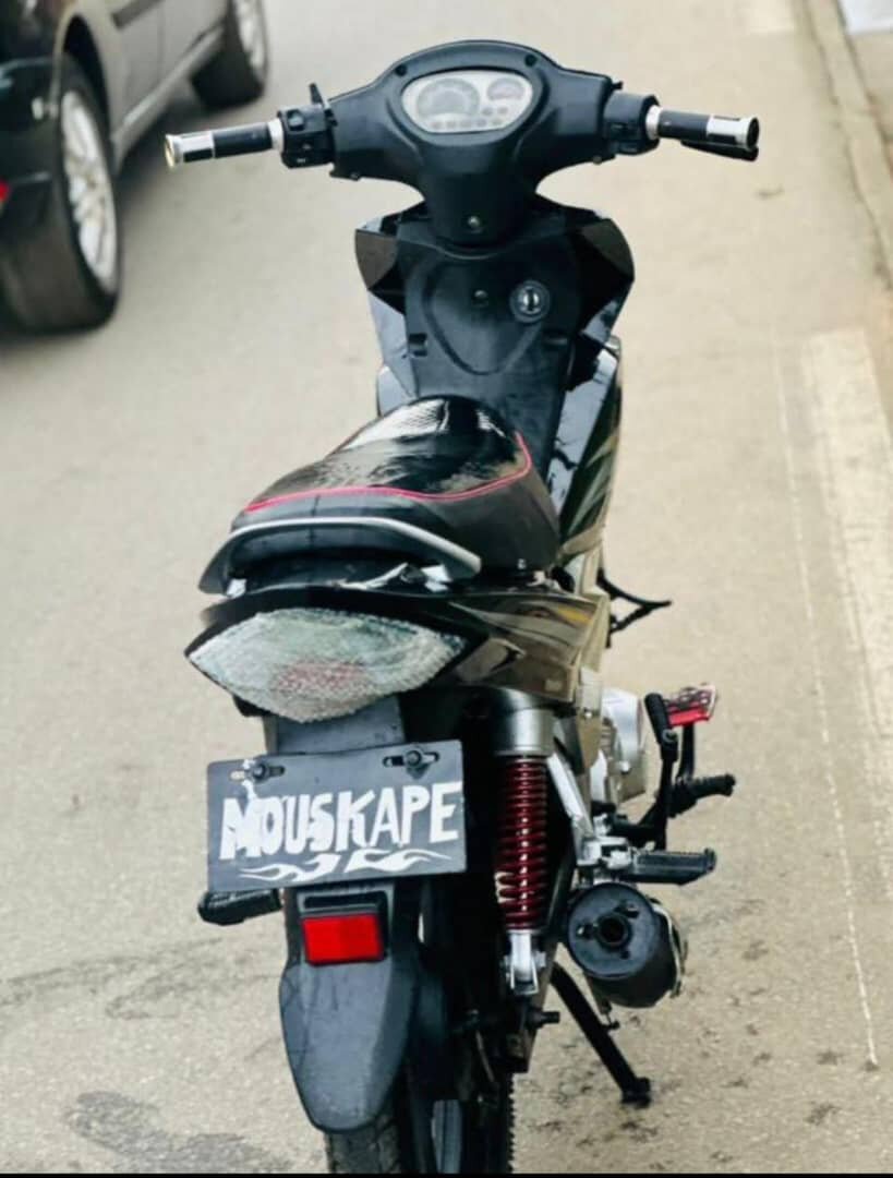 Scooter sportif élégant