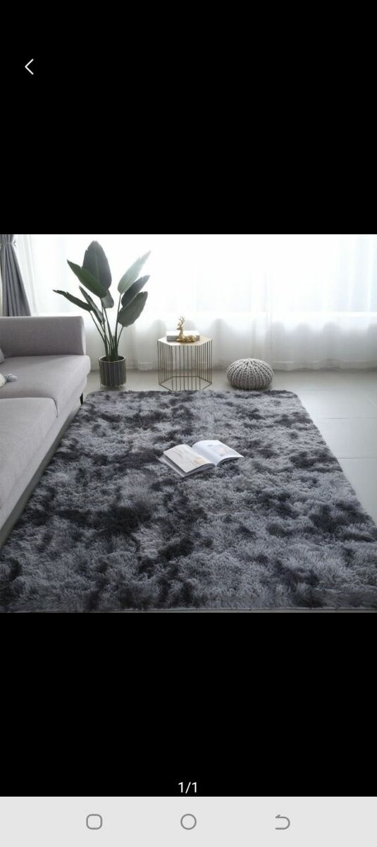 Fluffy rug