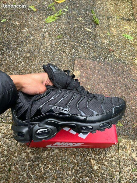 Baskets noires tendance homme