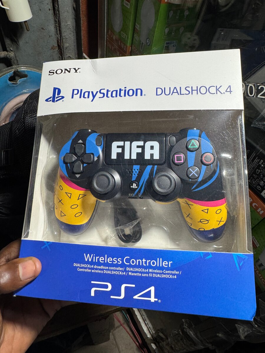 Manette PS4 DualShock 4 FIFA