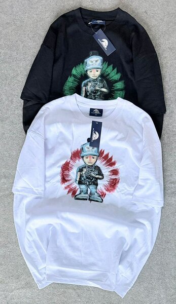 T-shirts graphiques modernes