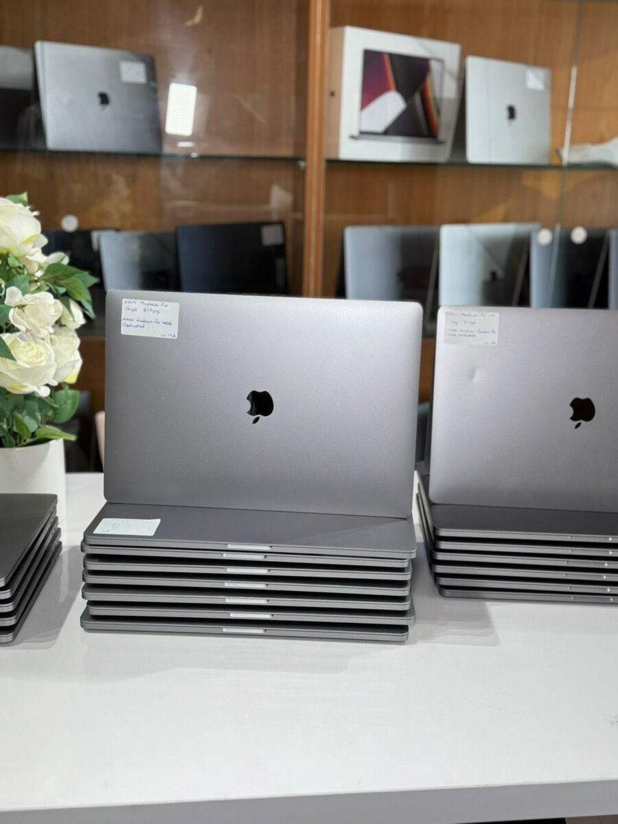 All kinds of Laptops