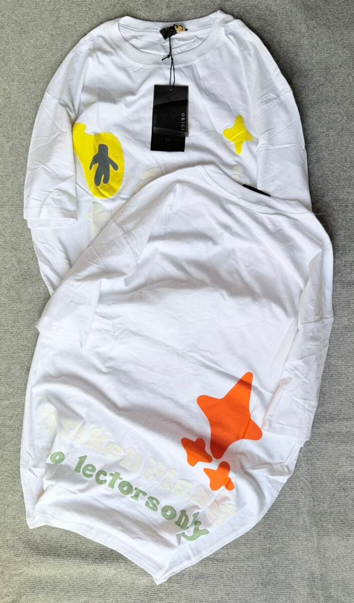 T-shirts graphiques modernes