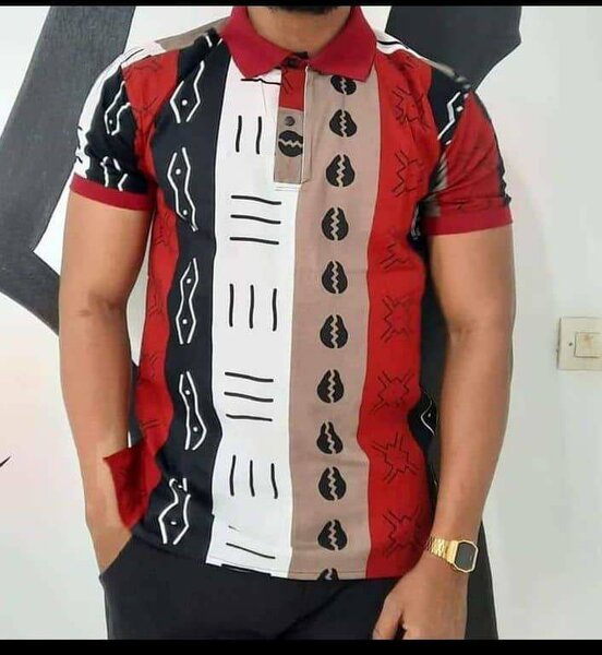 Polo en tissu et pagnes