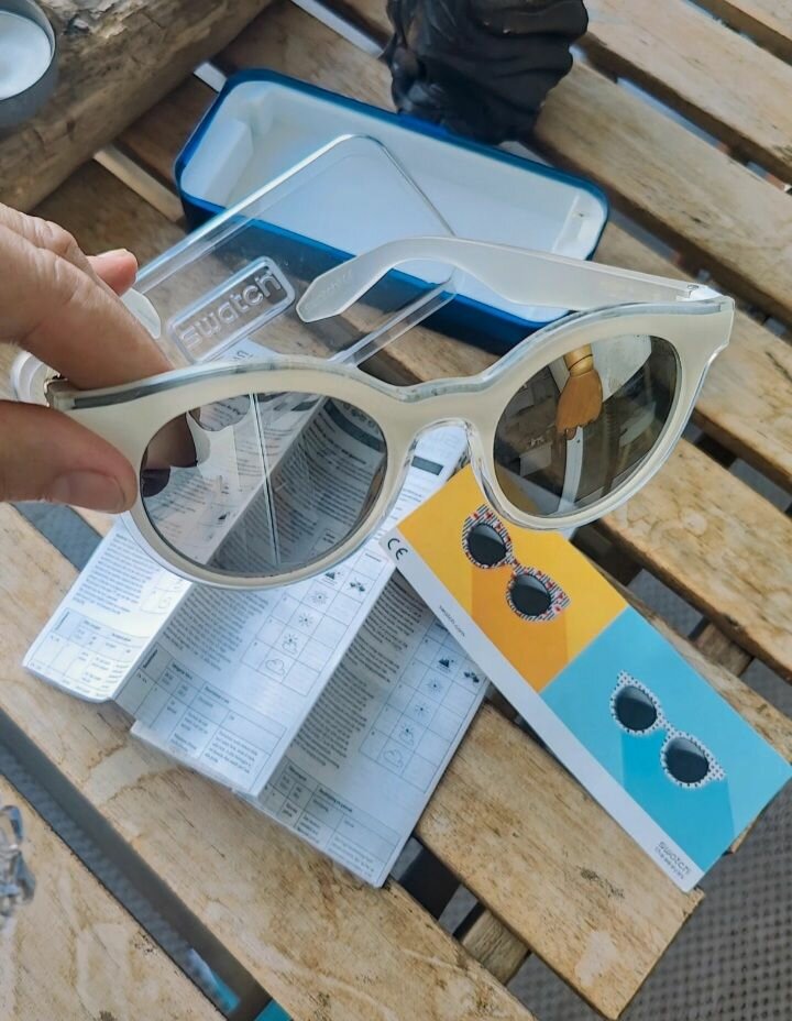 Lunettes de soleil Swatch EYE