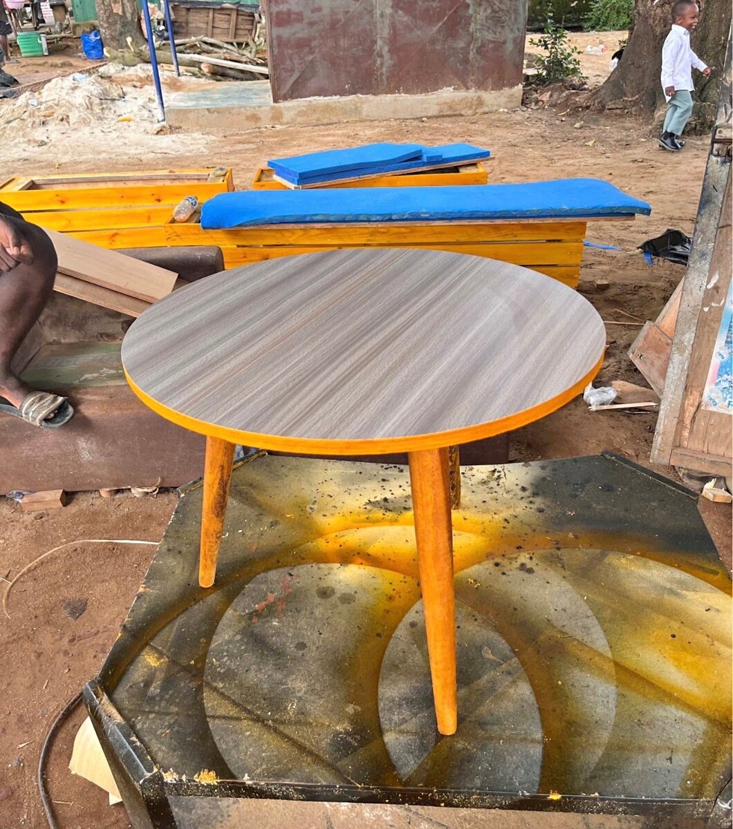 Table basse ronde en bois