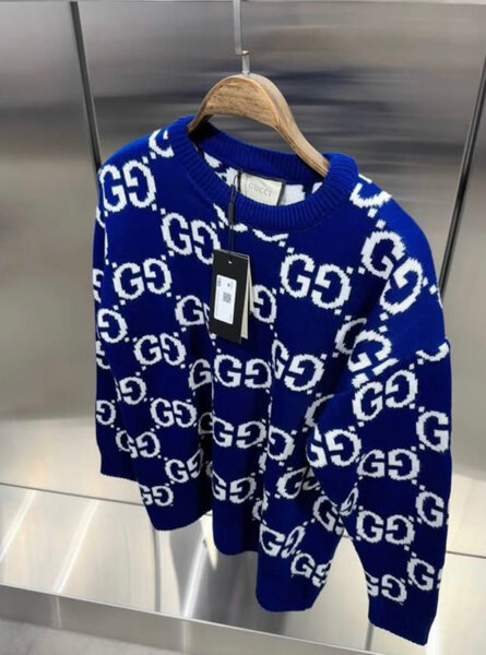 Pull en laine bleu tendance