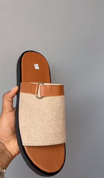 SANDALE ÉLÉGANTE POUR TOUS !