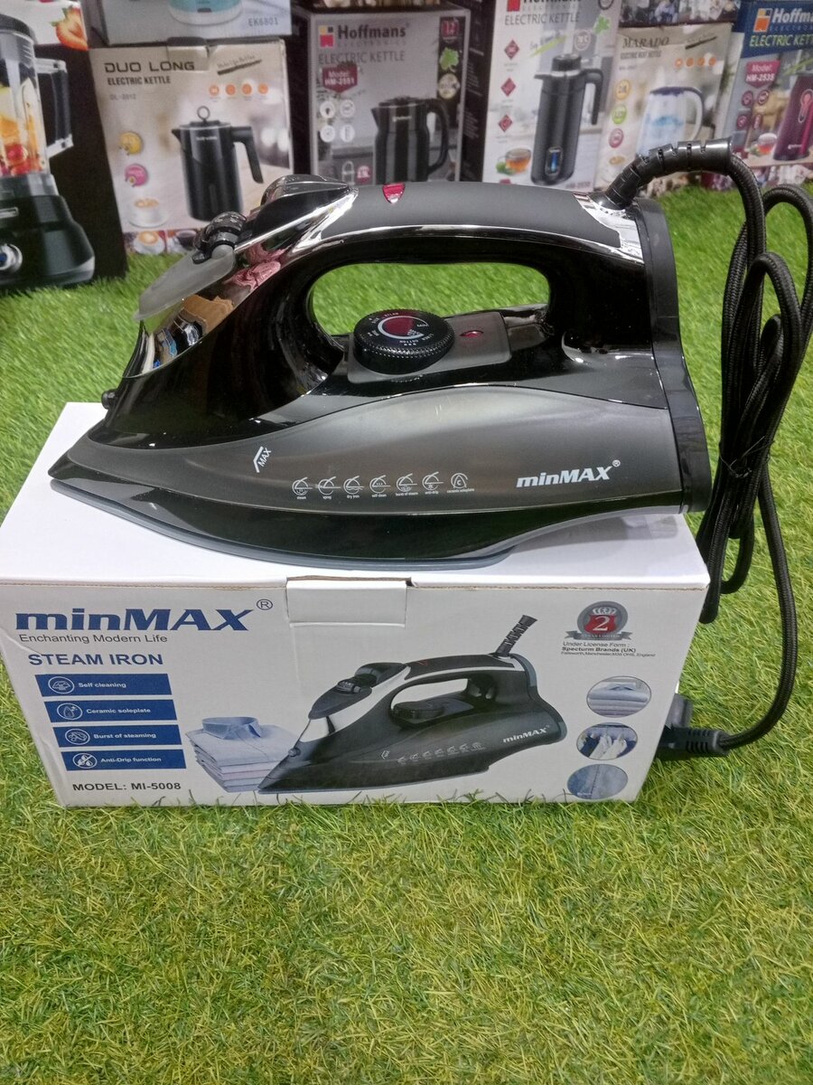 MinMax electric steam iron