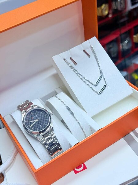 Set montre et bijoux moderne