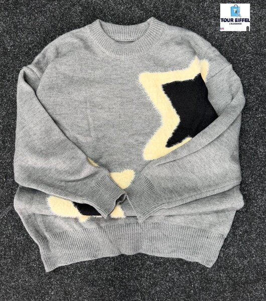Pull gris motif étoiles