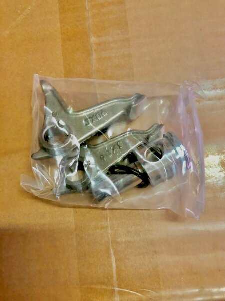 Clés à molette chromées