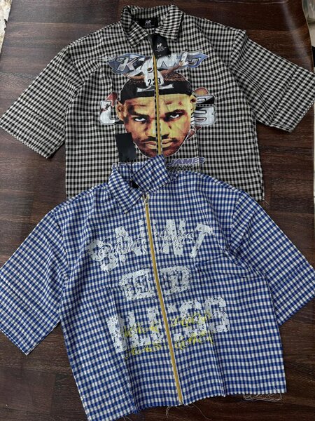 Chemise tendance imprimée zippée