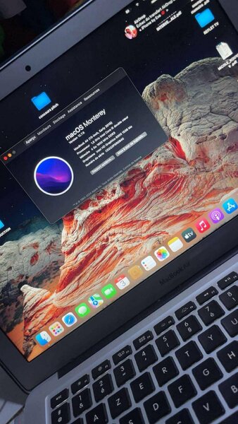 MacBook Air 13" Retina Display