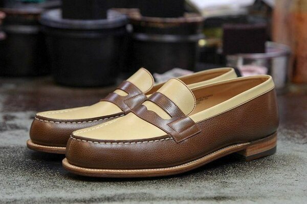 Mocassins en cuir élégant homme