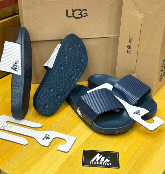 Claquettes confortables Naisima