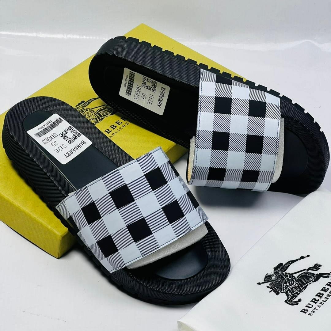Unisex slides
