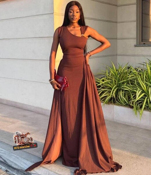 Robe Maxi Élegante Marron