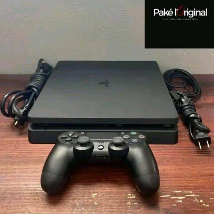 Console PlayStation 5 neuve avec manette