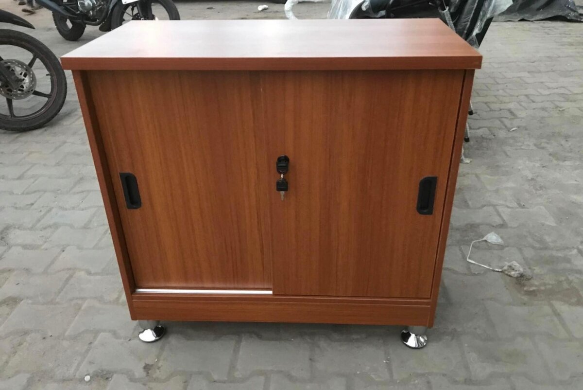 Armoire de Rangement en Bois