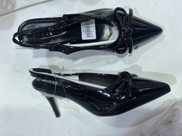 Escarpins à talons vernis