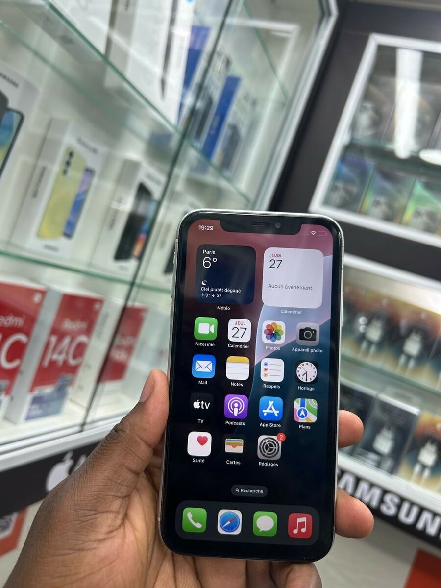 iPhone XR