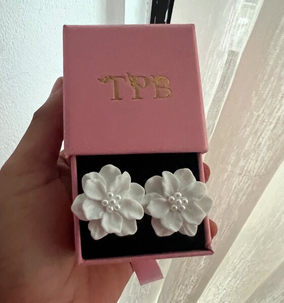 Floral White Earrings