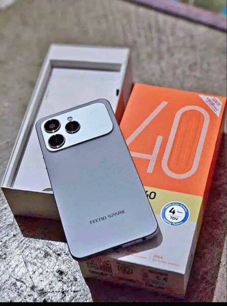 Tecno Spark 40 - Smartphone 4Go