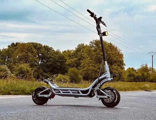 Trottinette électrique tout-terrain