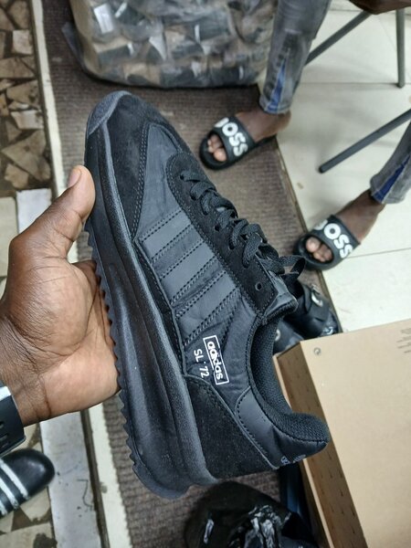 Adidas sl 72