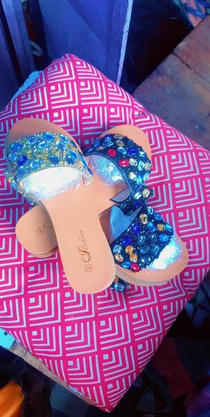 Sandales Bijoutées Étincelantes