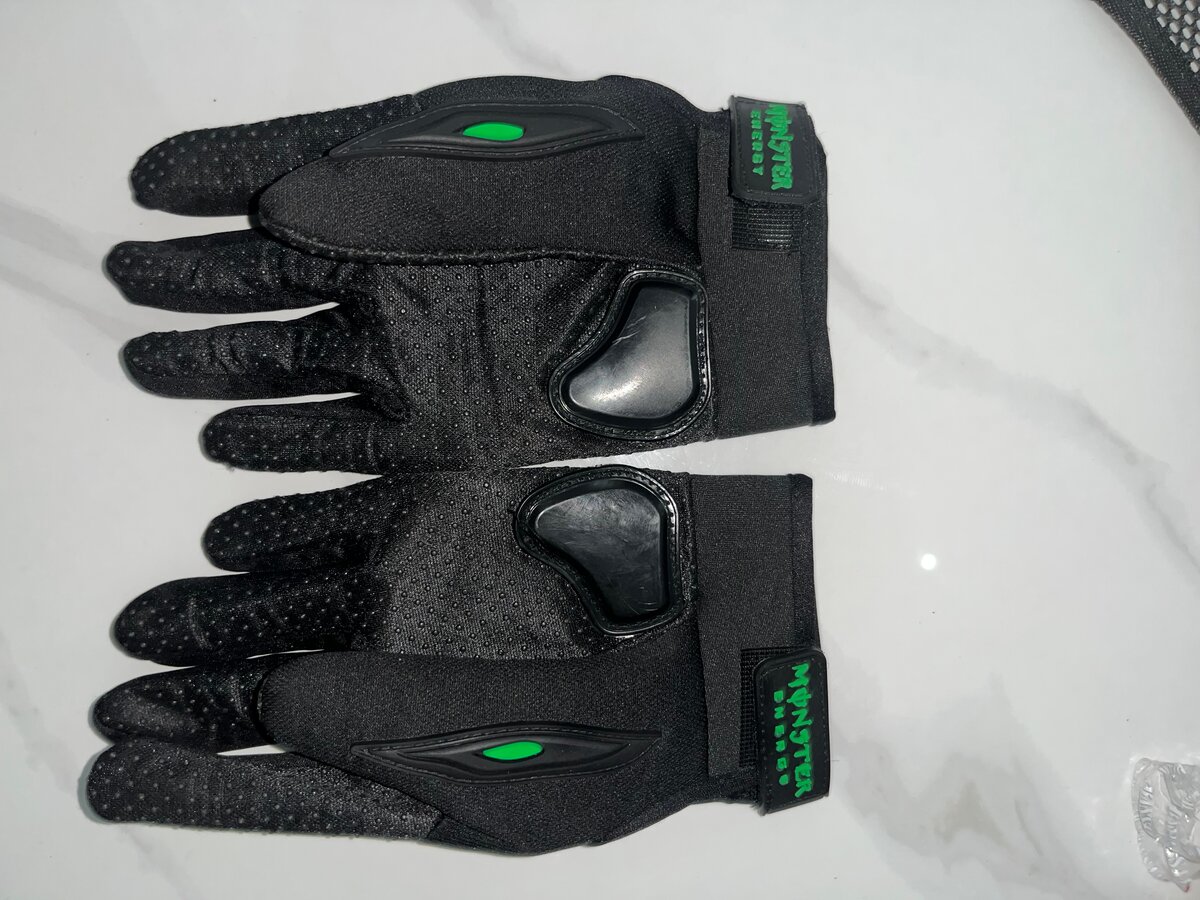Gants de moto Monster Energy