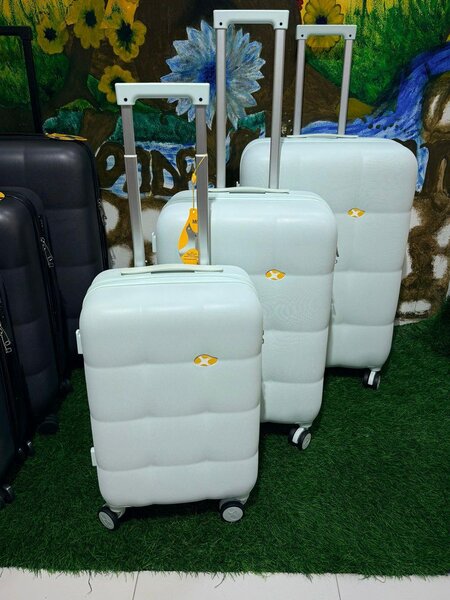 Valise à roulettes ultra-légère