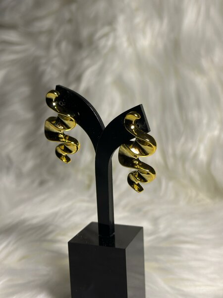 Boucles d'oreilles dorées spirales