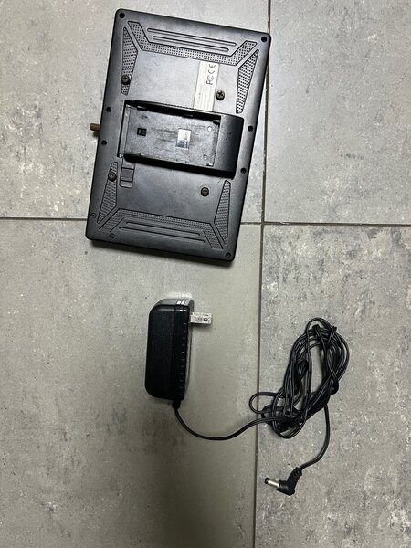 Lilliput 7 inch HD video monitor