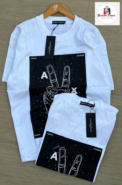 T-shirt graphique blanc moderne