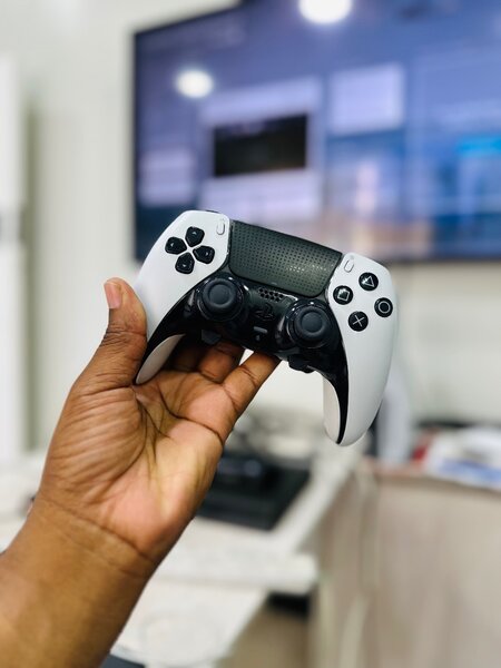 Dualsense Edge controller PlayStation 5