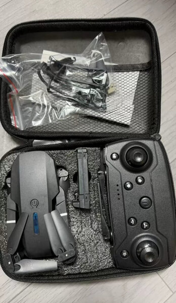 Drone avec caméra HD et télécommande