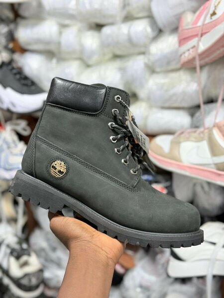 Bottes robustes en cuir homme