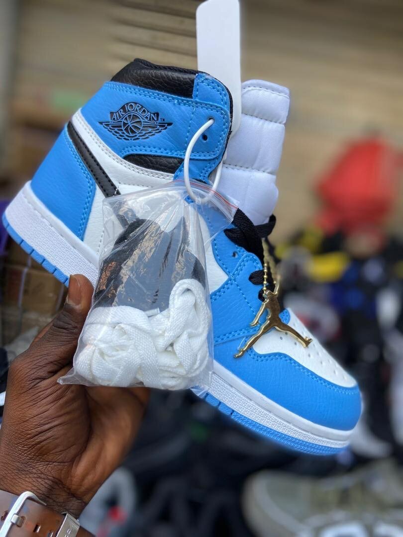 Jordan 1 sea blue &white