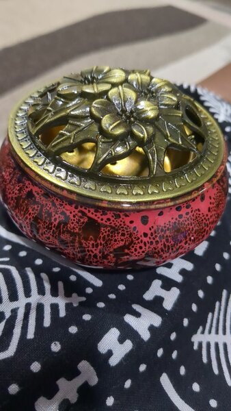 Brûleur d'encens décoratif en céramique