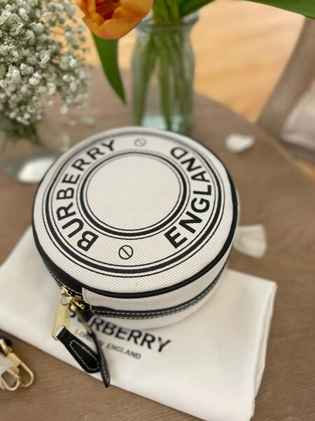 Sac rond Burberry élégant