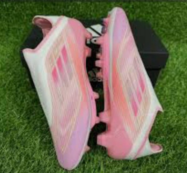 Chaussures de Foot Multicolores