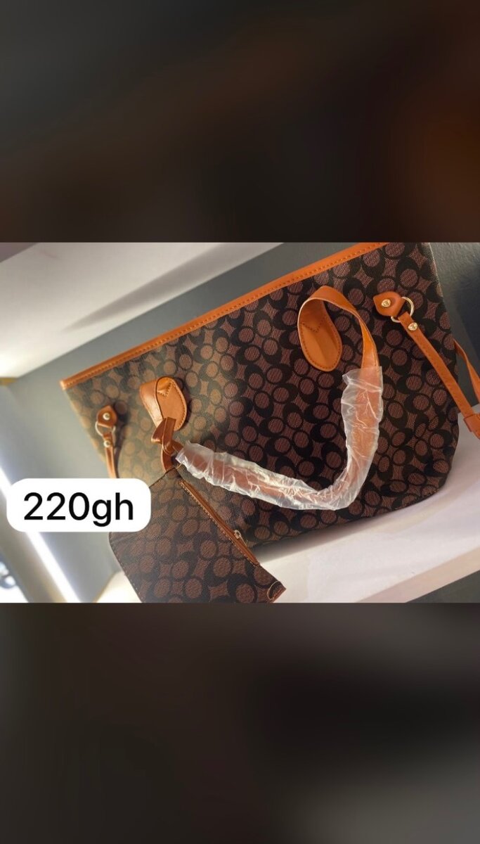 Ladies hand bag